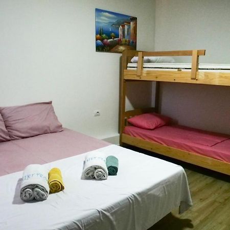Saint Tropez Durres Hotel Bisht Kamez Bagian luar foto
